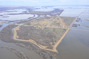 Aerial image of flooding outside of Roseau River First Nation, 2011