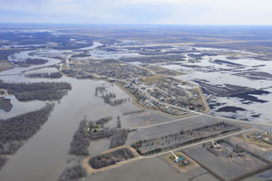 Aerial image of flooding outside of the St. Adolphe ring dike, 2011